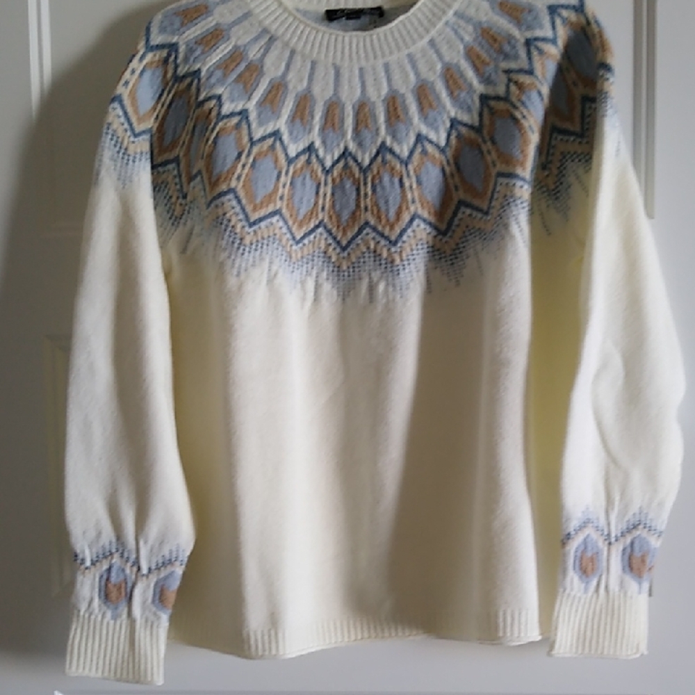 Charlie B Cream and Blue Patterned Sweater NWT